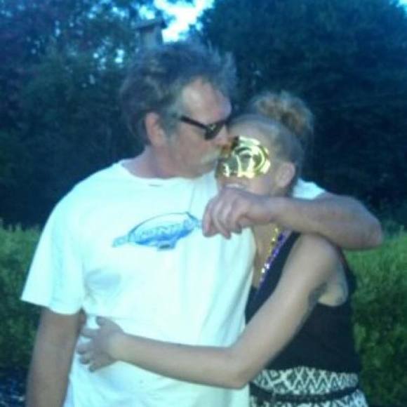 Meet your Posher, Brittney - Picture 2 of 2